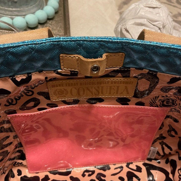 CONSUELA MISH CARRYALL - Picture 7 of 7